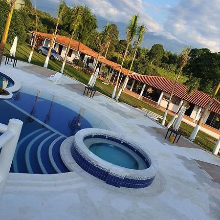 Rancho De Puerto Espejo Agrohotel Armenia  Exterior photo